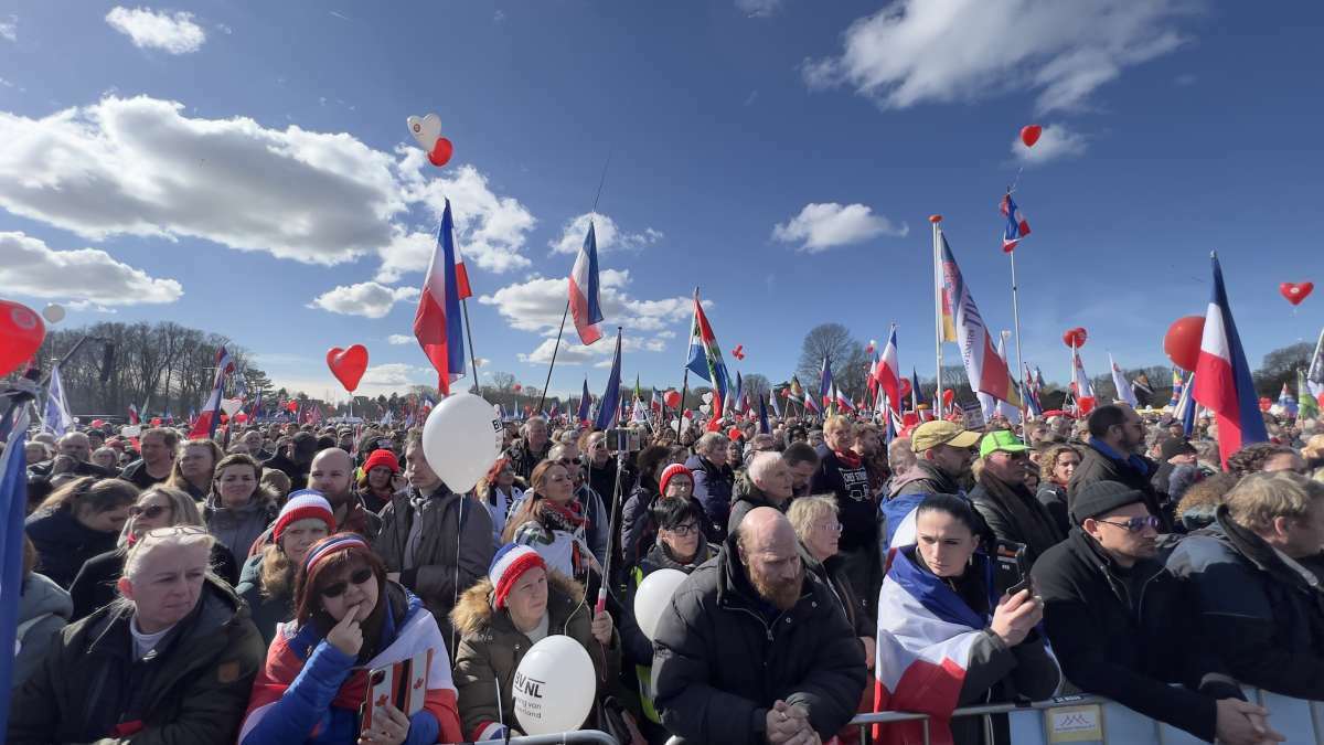 AA 20230311 30542848 30542846 HOLLANDADA CIFTCILER HUKUMETIN TARIM POLITIKASINI PROTESTO ETTI