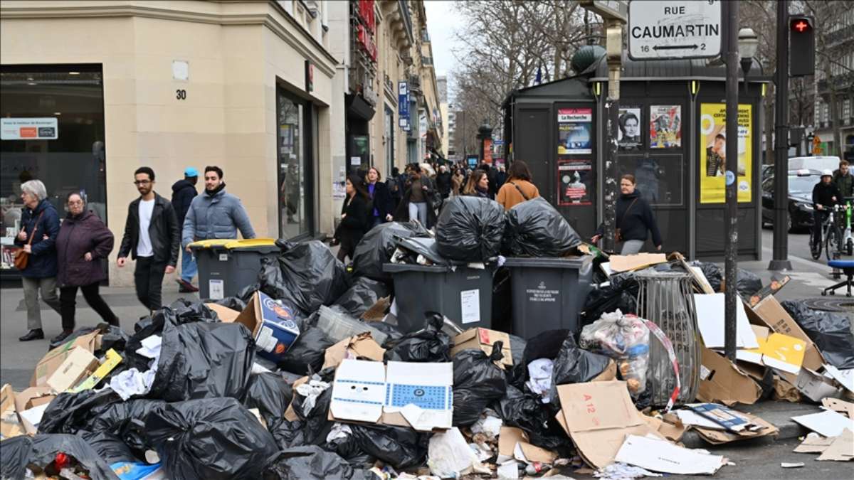 paris cop