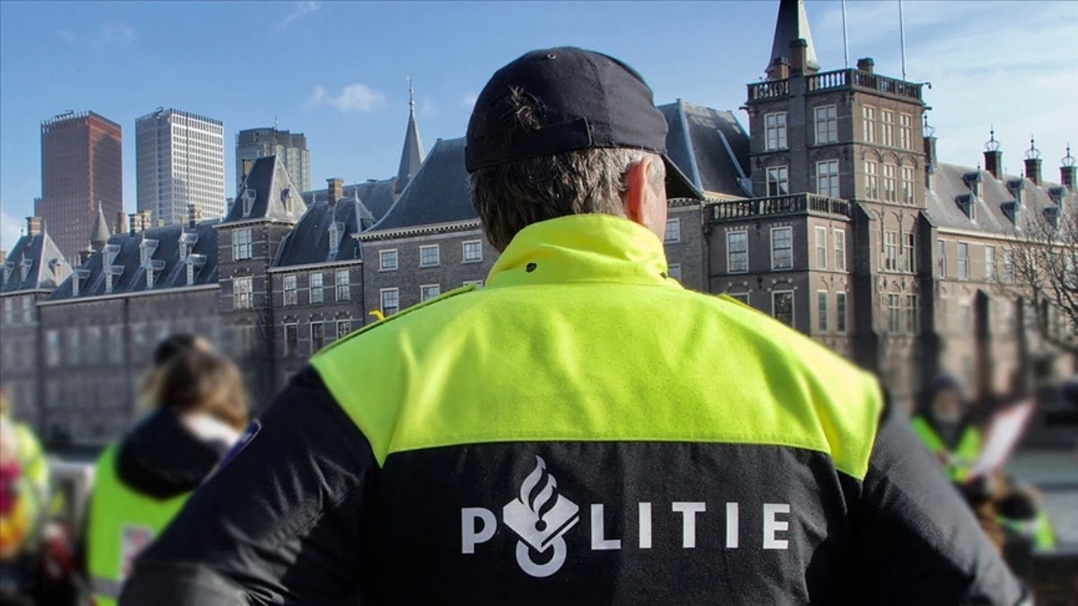 hollanda polis parlemonto