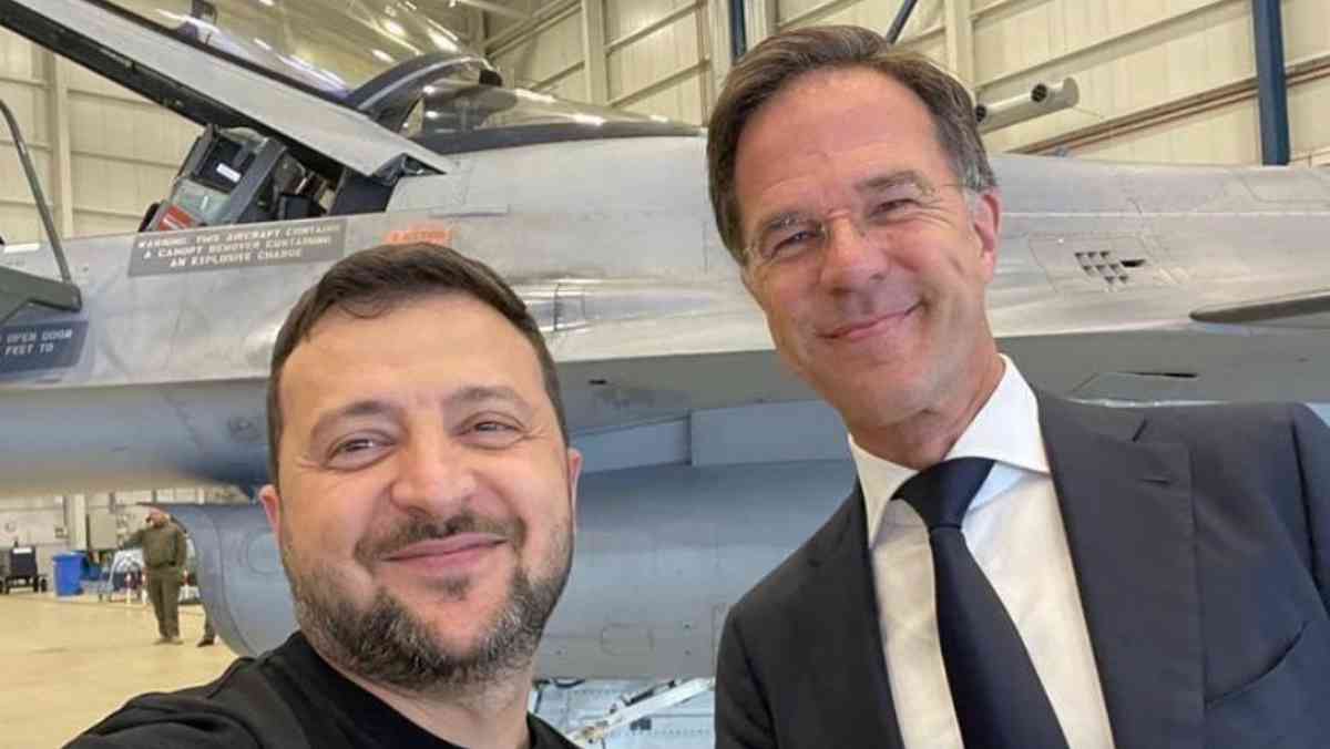 ZELENSKIY VE RUTTE EINDHOVENDAKI ASKERI USDE F16 UCAKLARI