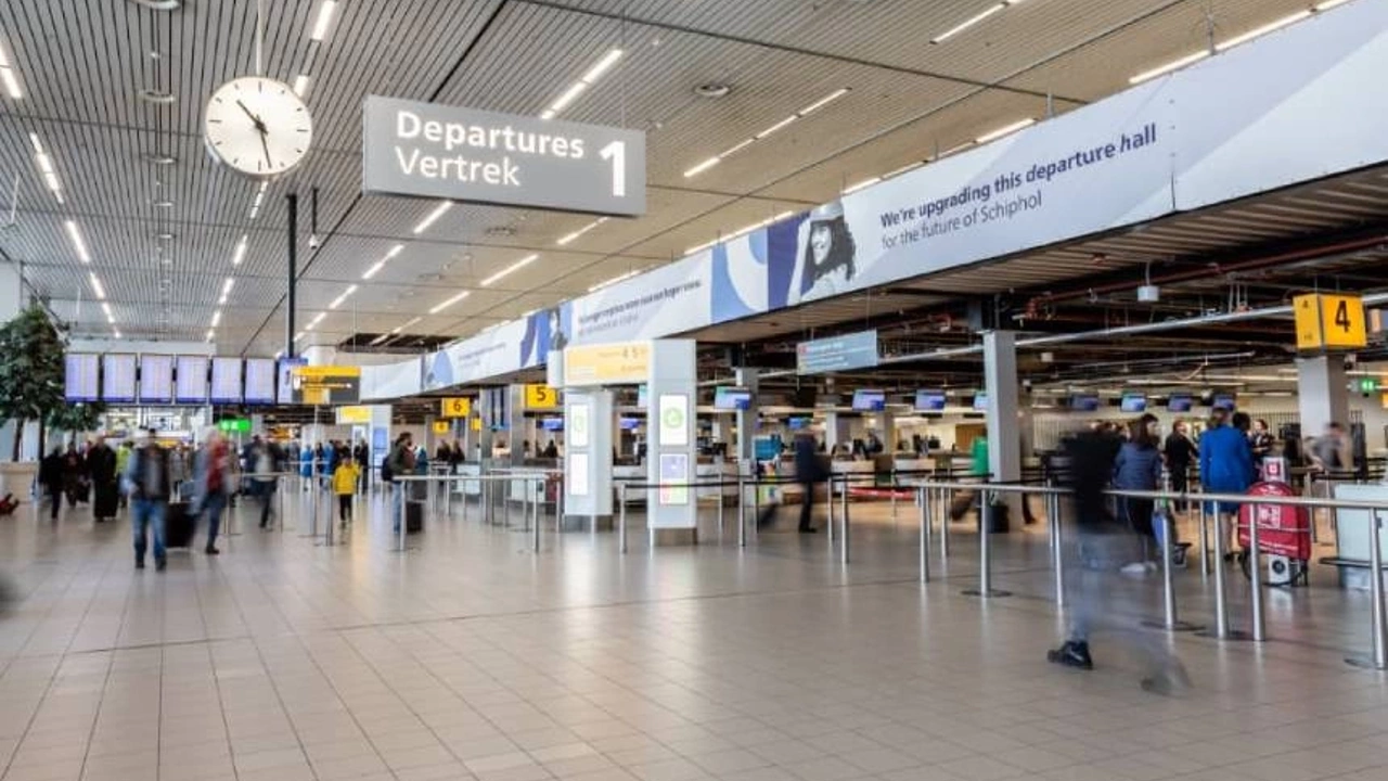 amsterdam schiphol vertrek