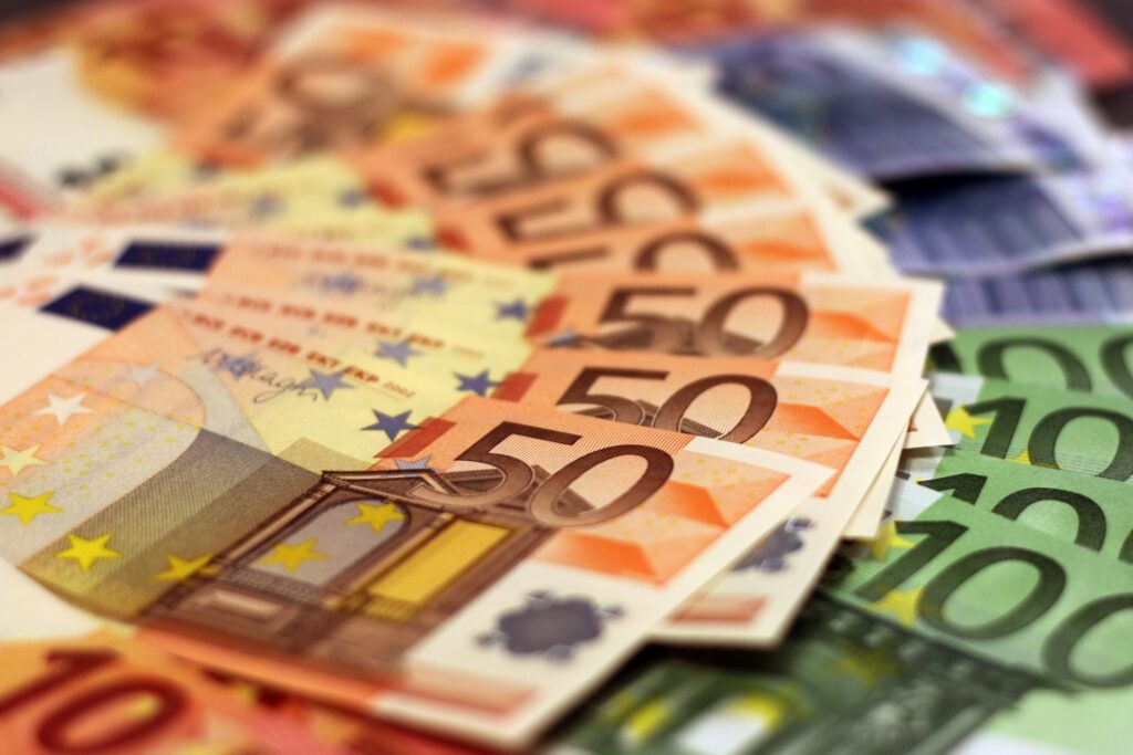 billets de banque euros 1456165978hXz