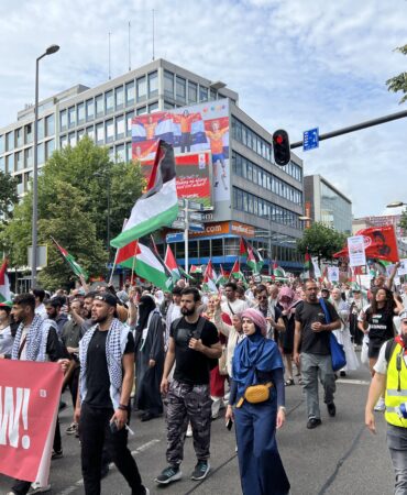 Hollanda'da Filistin'e destek gösterisi düzenlendi