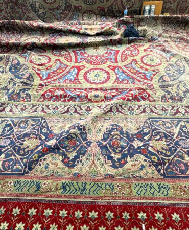 Osmanlı Devleti'nin Barış Sarayı'na hediyesi Hereke halısı Aksaray'da restore ediliyor