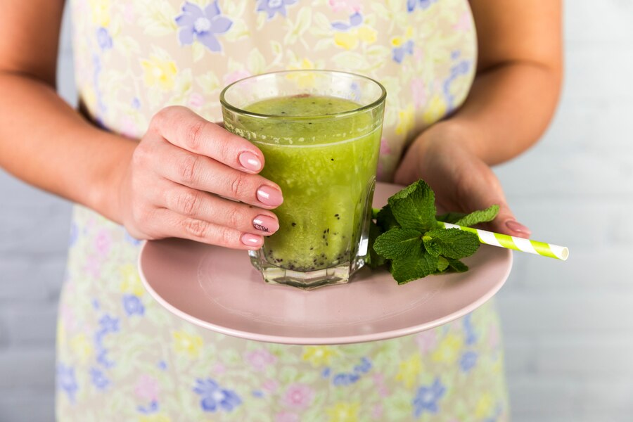 close up homemade kiwi smoothie 23 2148037189