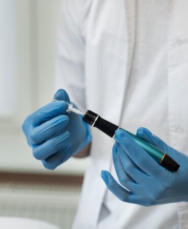 utensil-prepared-micro-needling-beauty-treatment_23-2149334273
