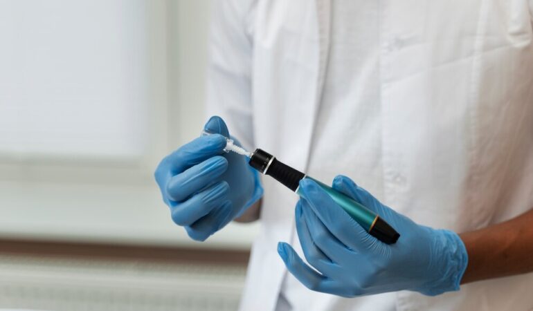 utensil-prepared-micro-needling-beauty-treatment_23-2149334273