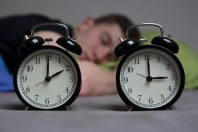 0x0-saatler-geri-alinacak-mi-2023-turkiyede-bu-yil-saatler-geri-aliniyor-mu-1698555518682