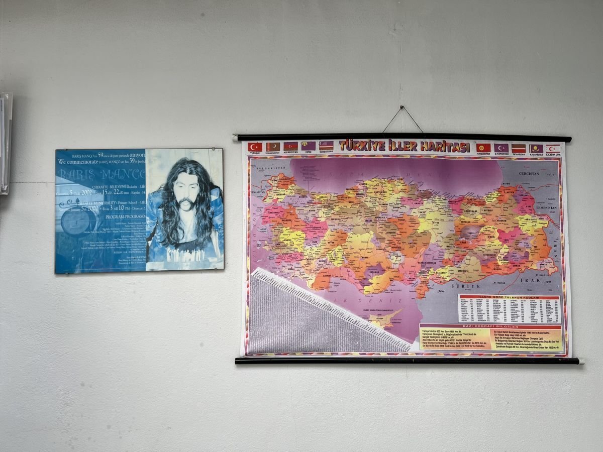 AA 20240913 35631112 35631100 HOLLANDADA HICBIR TURKUN YASAMADIGI TURKEYE KOYU OSMANLI VE TURKIYEDEN IZLER TASIYOR