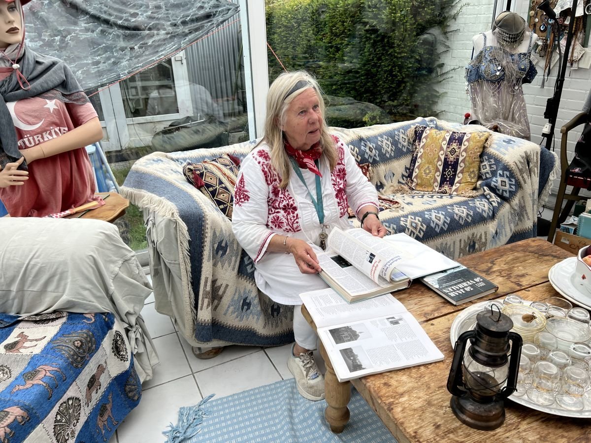 AA 20240913 35631112 35631110 HOLLANDADA HICBIR TURKUN YASAMADIGI TURKEYE KOYU OSMANLI VE TURKIYEDEN IZLER TASIYOR