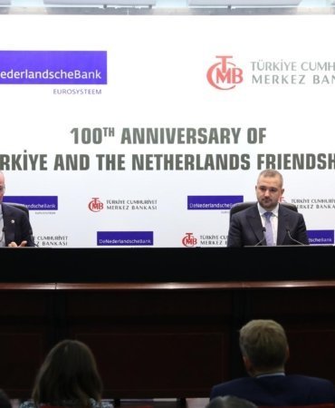 TCMB Başkanı Karahan, Hollanda Merkez Bankası Başkanı Knot ile bir araya geldi
