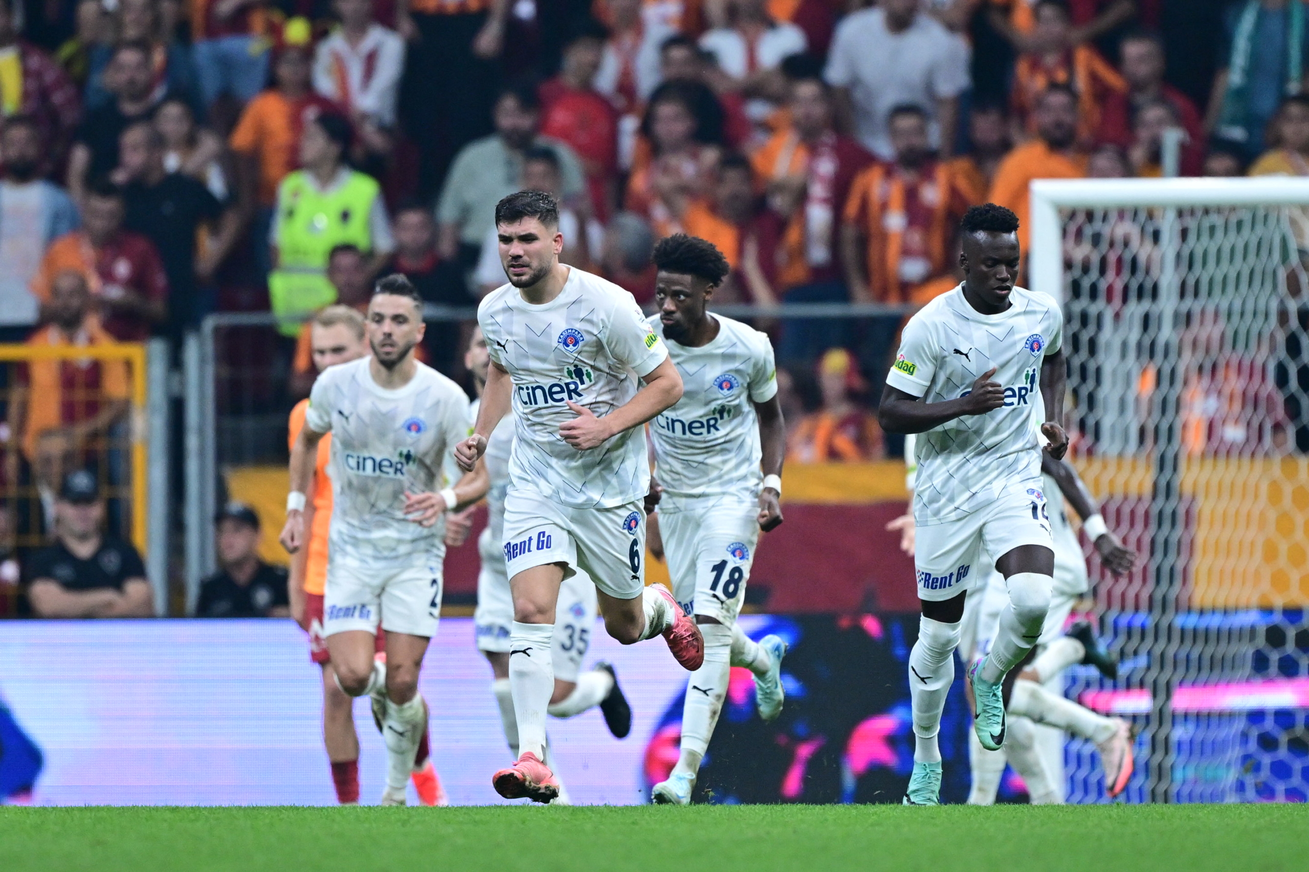 AA 20240928 35763483 35763474 GALATASARAY KASIMPASA scaled