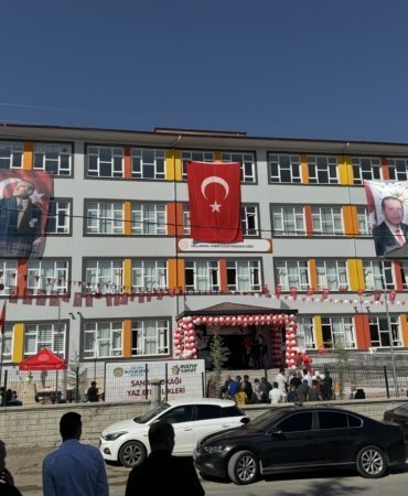 Depremlerden etkilenen Malatya'daki okullar gelecek ay yenilenmiş olacak