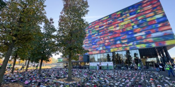 Hollanda'da, İsrail saldırılarında ölen Filistinli gazeteciler ve çocuklar için anma etkinliği yapıldı