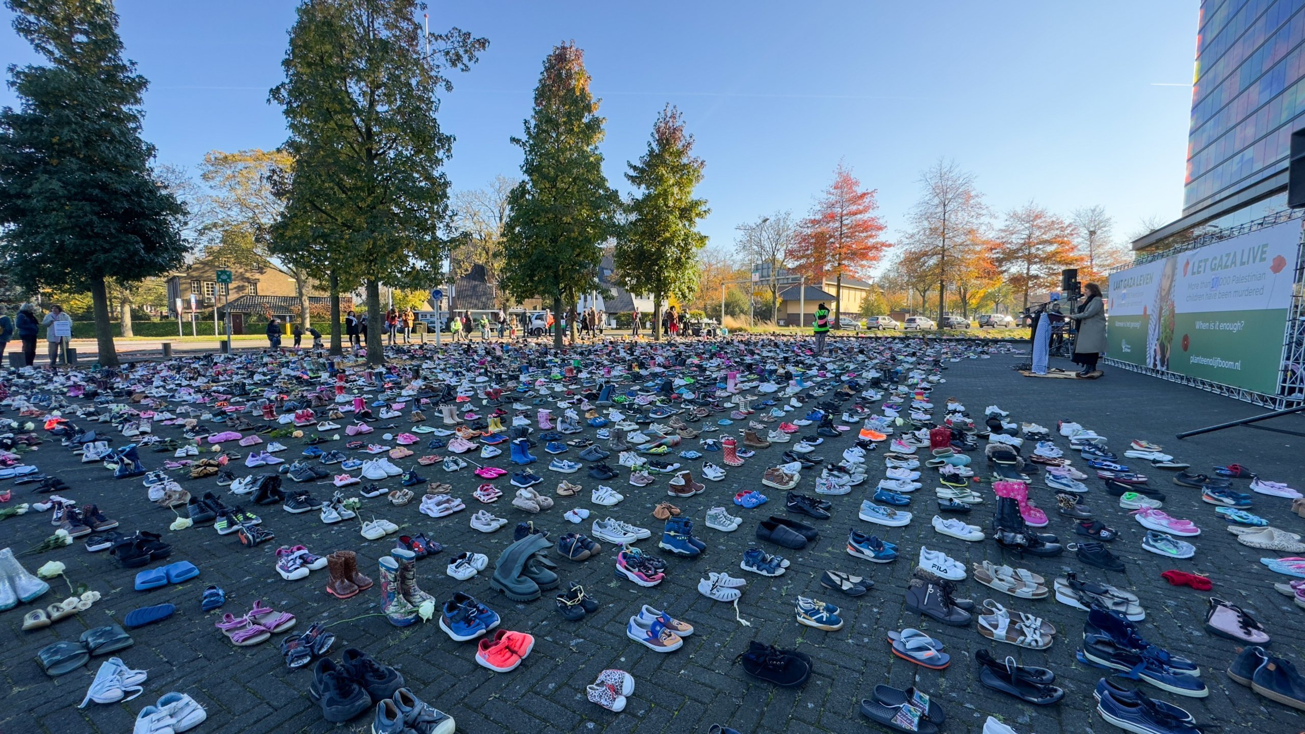 AA 20241104 36104098 36104095 HOLLANDADA ISRAIL SALDIRILARINDA OLEN FILISTINLI GAZETECILER VE COCUKLAR ICIN ANMA ETKINLIGI YAPILDI 1 scaled