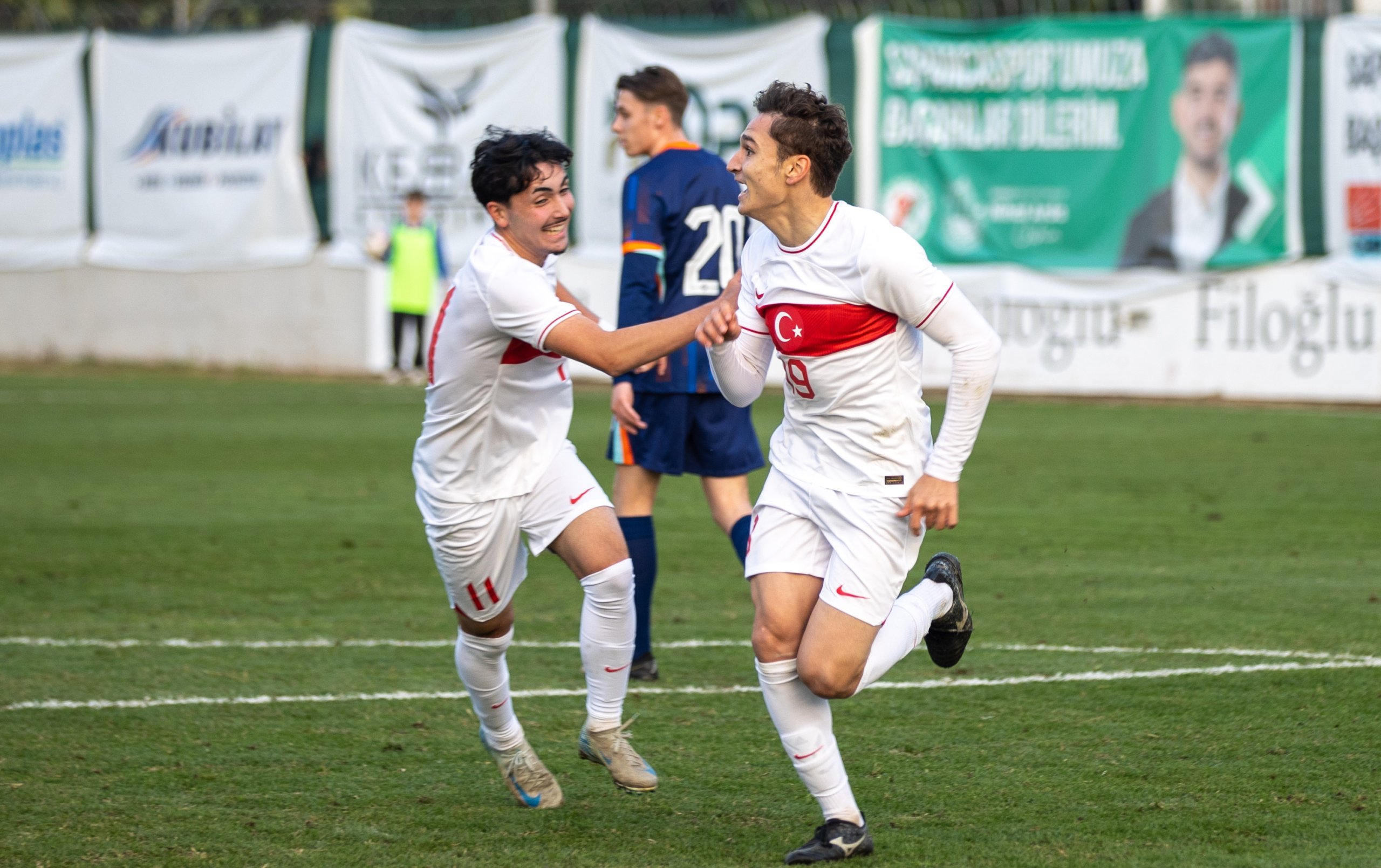 AA 20241119 36237402 36237397 18 YAS ALTI MILLI FUTBOL TAKIMI HAZIRLIK MACINDA HOLLANDA ILE BERABERE KALDI 1 scaled