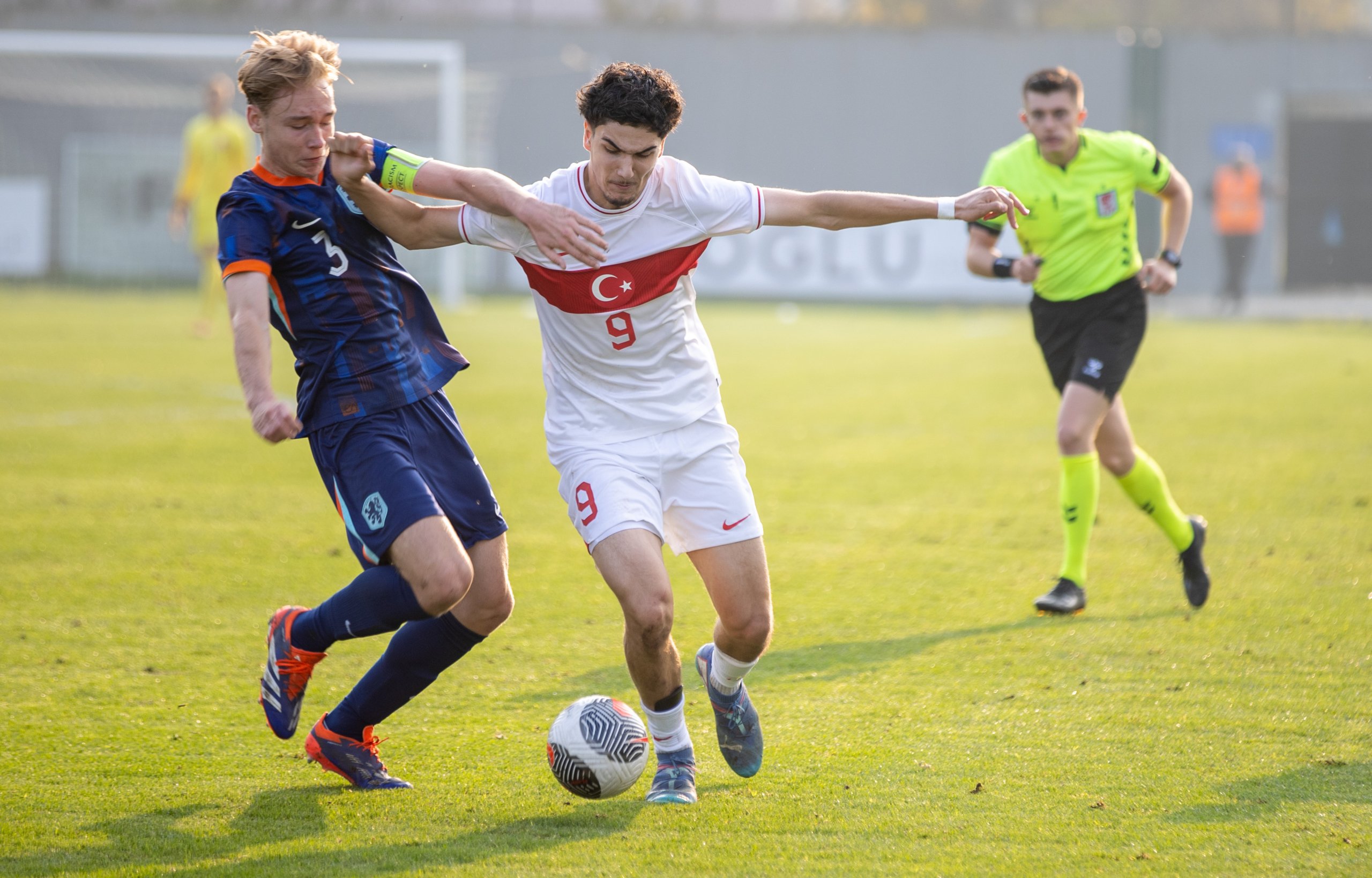 AA 20241119 36237402 36237398 18 YAS ALTI MILLI FUTBOL TAKIMI HAZIRLIK MACINDA HOLLANDA ILE BERABERE KALDI scaled