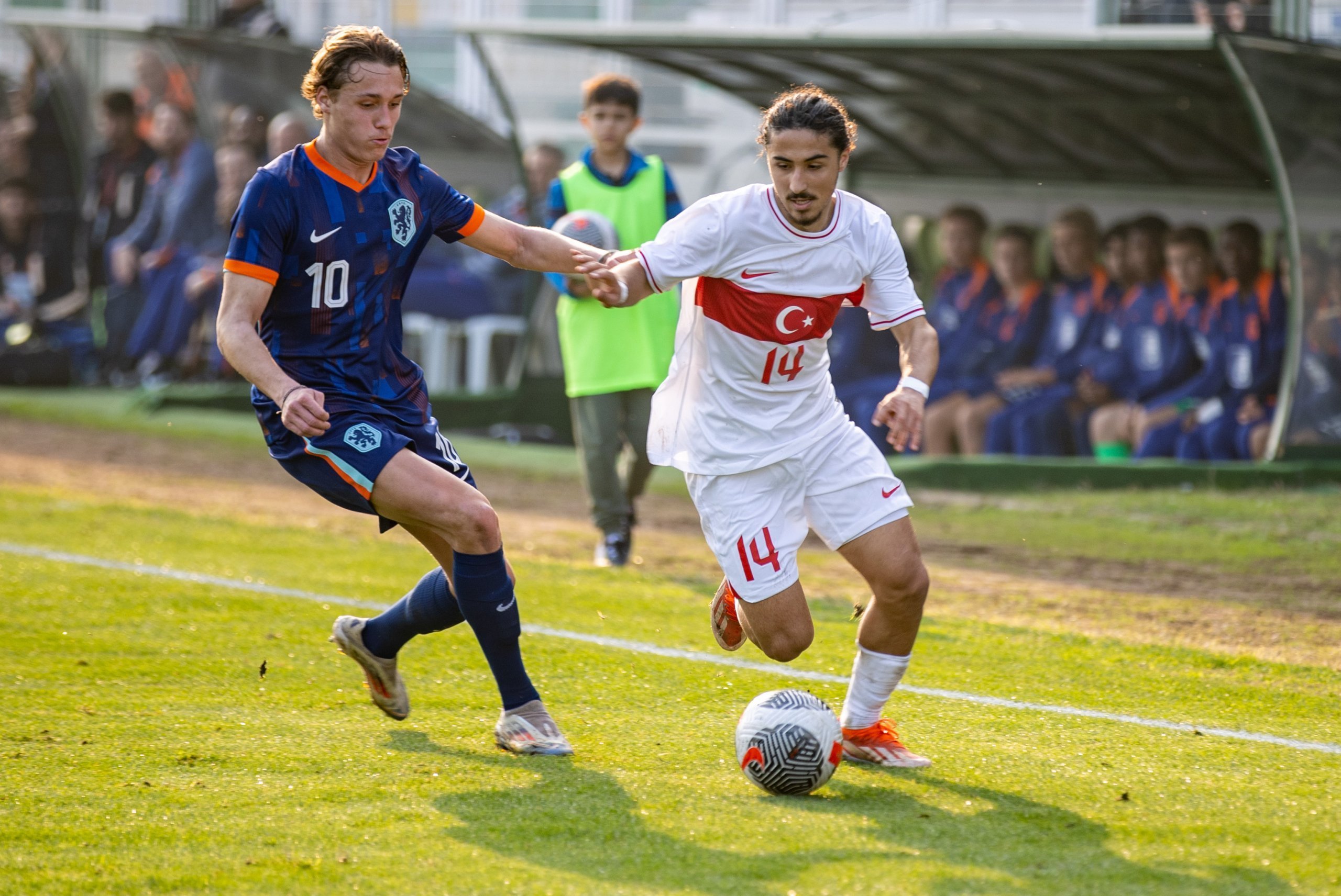 AA 20241119 36237402 36237401 18 YAS ALTI MILLI FUTBOL TAKIMI HAZIRLIK MACINDA HOLLANDA ILE BERABERE KALDI scaled