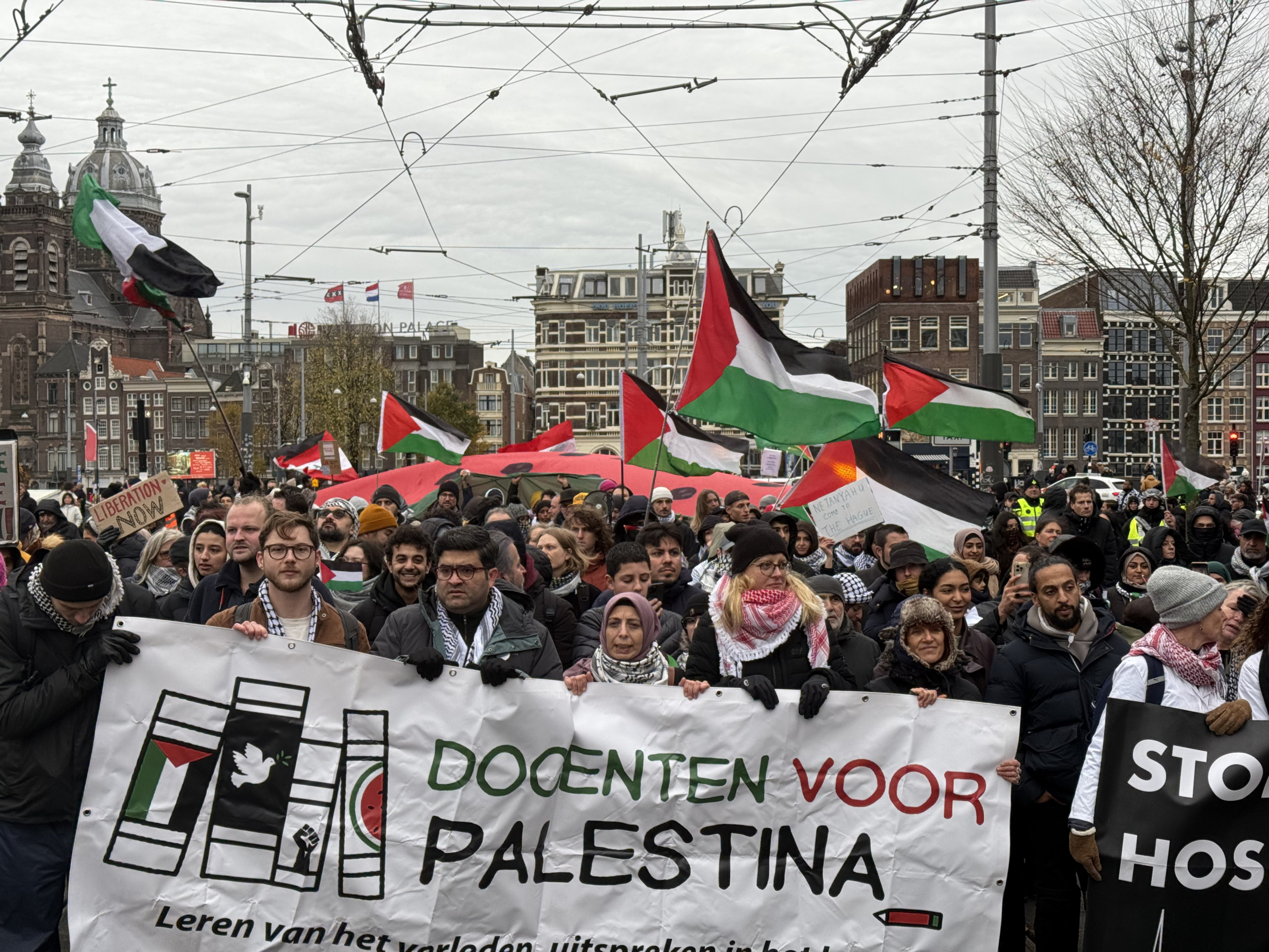 AA 20241123 36273975 36273974 ISRAILIN GAZZEDEKI SALDIRILARI AMSTERDAMDA PROTESTO EDILDI scaled