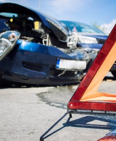 road-accident-with-smashed-cars_342744-677