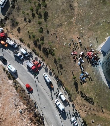 Muğla'da hastaneye çarpan helikopter düştü