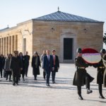 Hollanda'nın Ankara Büyükelçisi Wijnands, "Dostluk Yılı" kapsamında Anıtkabir'i ziyaret etti