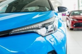 close-up-car-dealership_23-2148130076