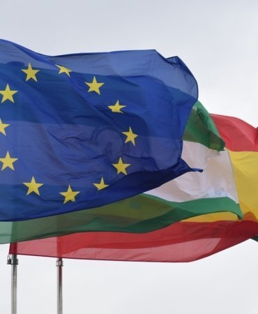 flags-2036064_1280