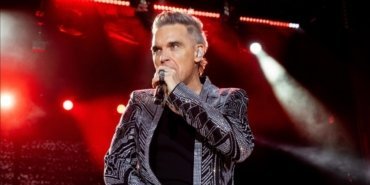 Robbie Williams, FIFA Müzik Elçisi