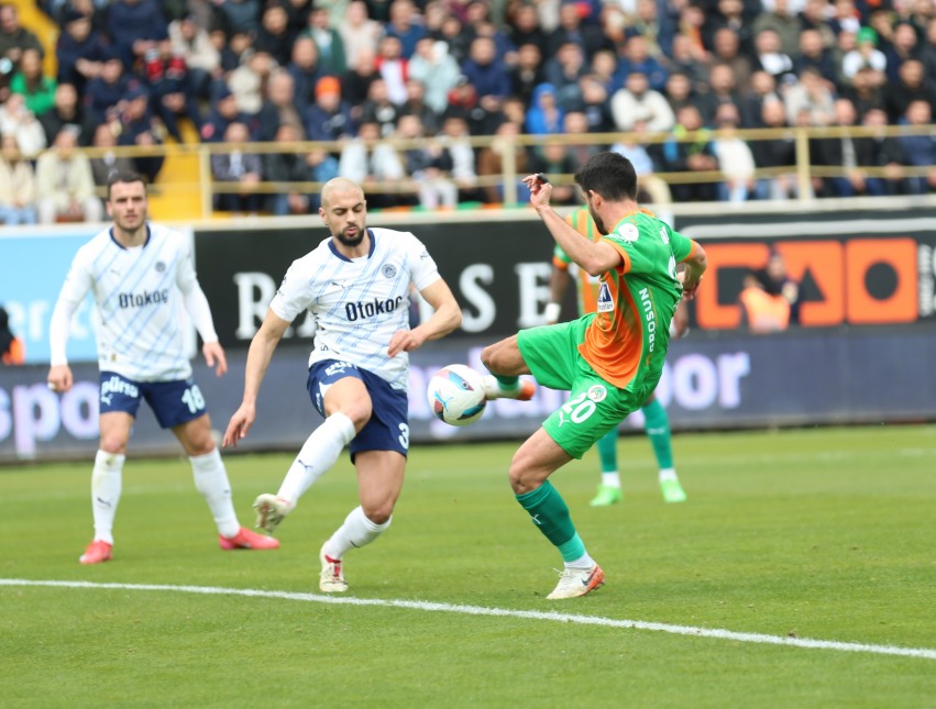 2-0 2 AA 20250209 37002806 37002805 CORENDON ALANYASPOR FENERBAHCE