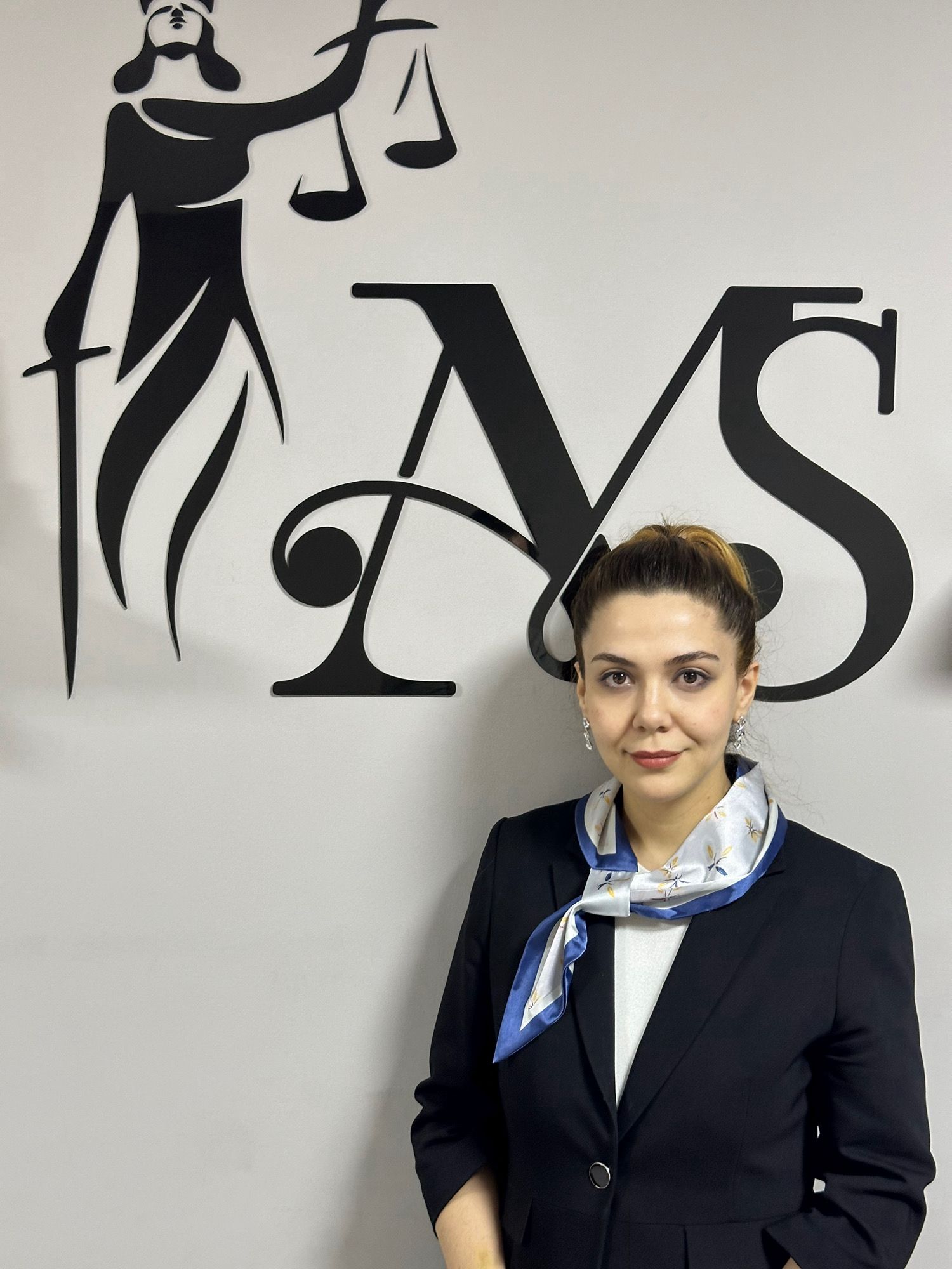 Avukat Aslican Ozgur Ileli 1