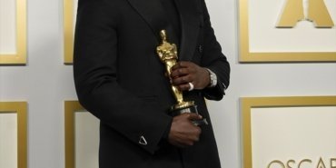 AA-20250303-37221158-37221157-97_OSCAR_ODULLERI_SAHIPLERIYLE_BULUSTU