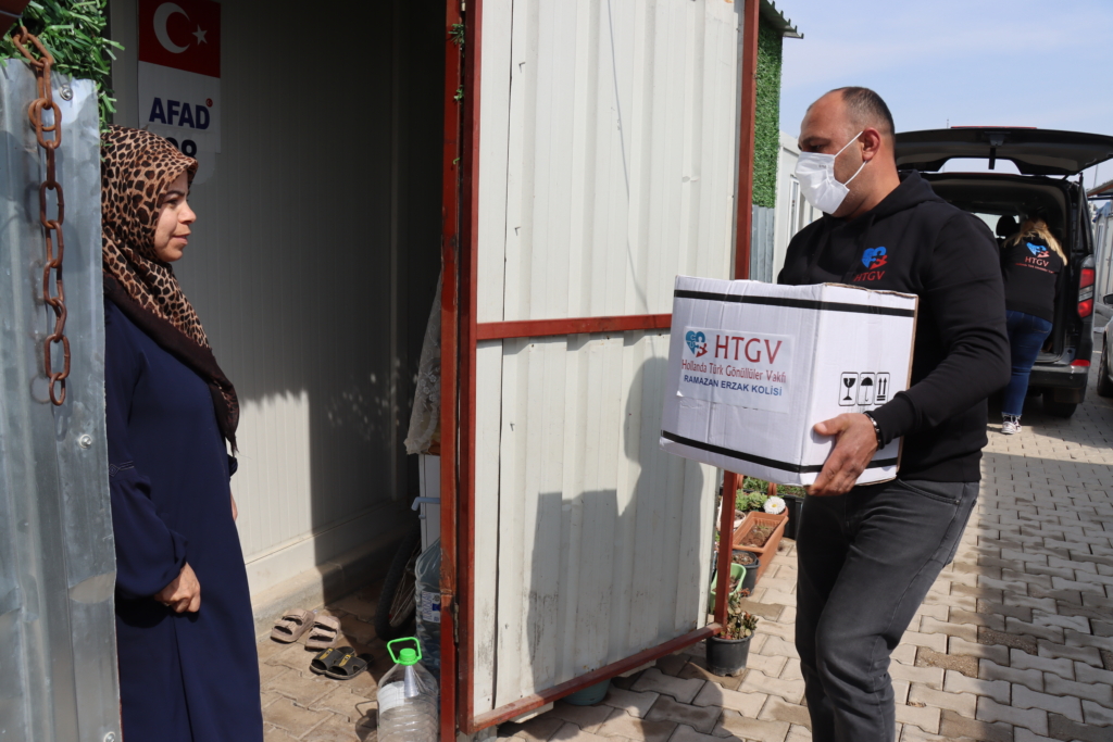 Avrupa'daki gurbetçilerden Hatay'daki depremzedelere iftar desteği