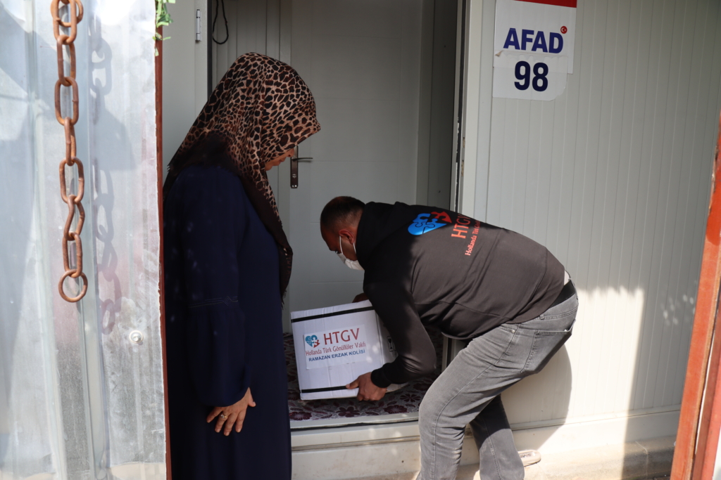 Avrupa'daki gurbetçilerden Hatay'daki depremzedelere iftar desteği