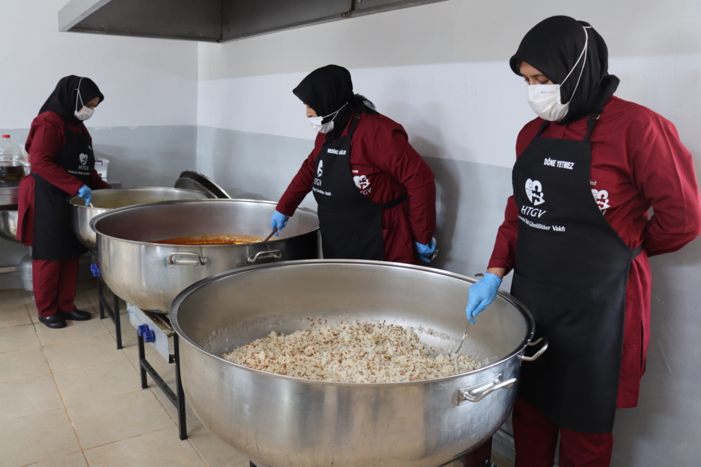 Avrupa'daki gurbetçilerden Hatay'daki depremzedelere iftar desteği