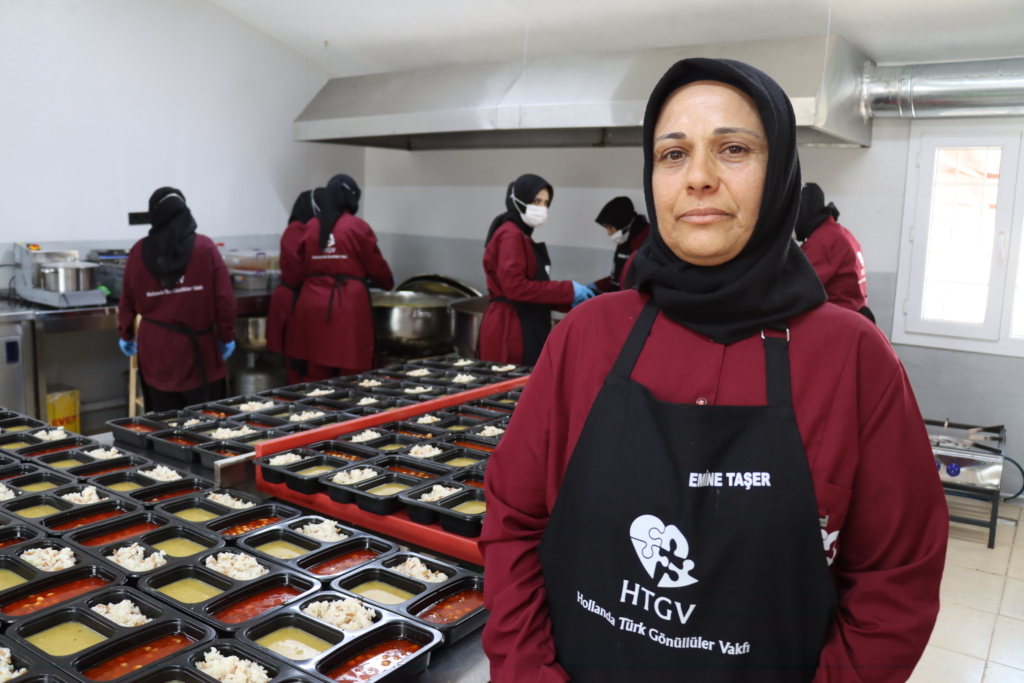 Avrupa'daki gurbetçilerden Hatay'daki depremzedelere iftar desteği