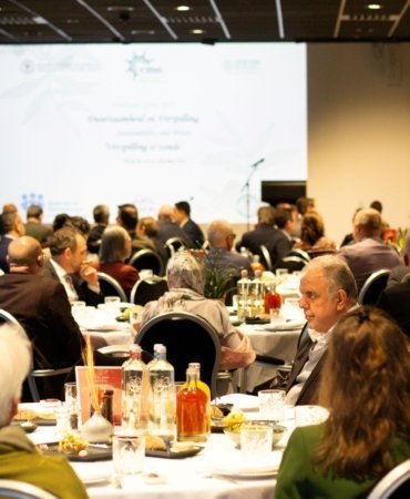 Hollanda’da Müslümanlar ve farklı dini toplulukların temsilcileri iftarda buluştu