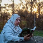 Amsterdam'da mülteci kampında yaşayan Suriyeli çift, iltica başvurularının sonucunu bekliyor