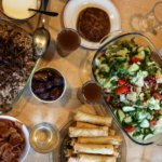 Amsterdam'da mülteci kampında yaşayan Suriyeli çift, iltica başvurularının sonucunu bekliyor