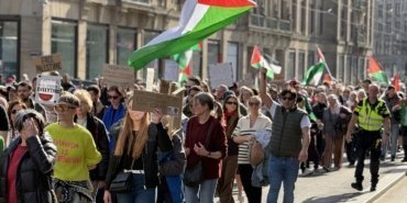 Hollanda'da İsrail'in Gazze'ye yeniden başlattığı saldırılar protesto edildi