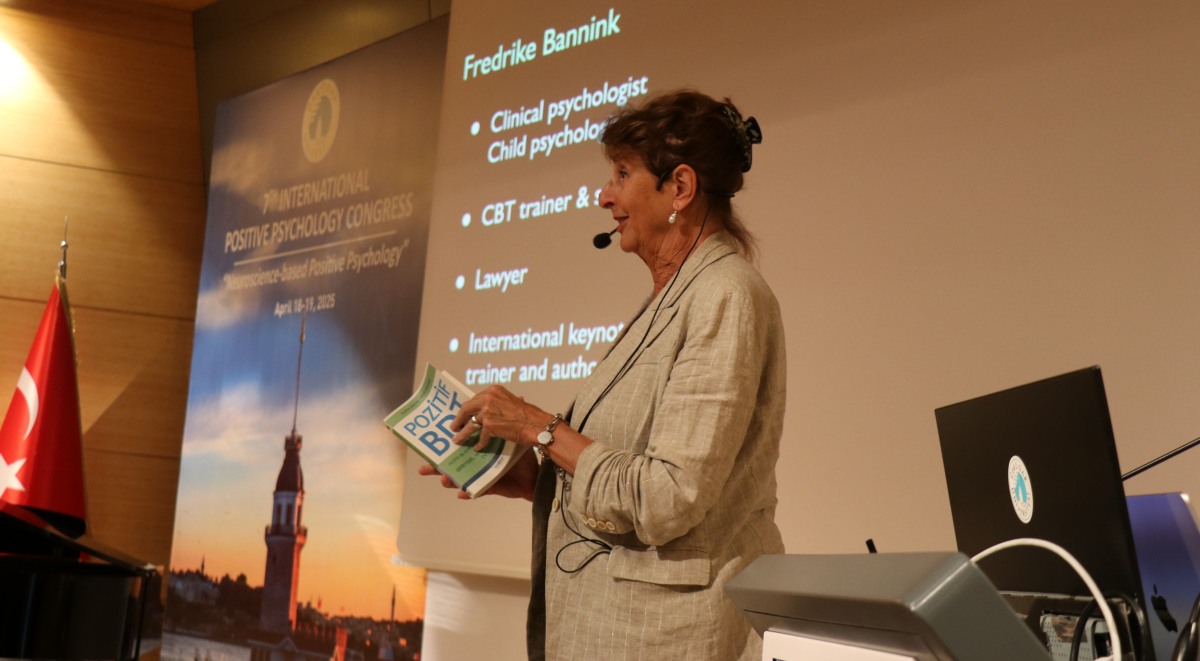1745049448 fredrike bannink