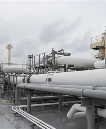 AA-20250417-37656199-37656198-AVRUPADA_SERT_KIS_VE_RUS_GAZINDA_DUSUS_LNG_TALEBINI_ARTIRDI