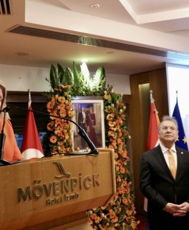 İzmir'de Hollanda'nın "Kral Günü" dolayısıyla resepsiyon düzenlendi