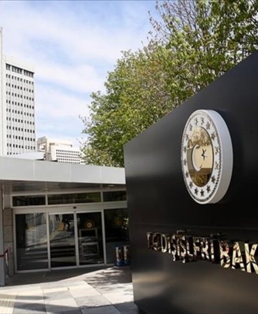 AA-20250425-37751779-37751778-DISISLERI_BAKANI_FIDAN_YENI_BUYUKELCILIK_GOREVLERINI_TEBLIG_ETTI