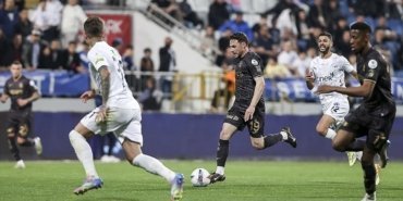 AA-20250505-37855667-37855666-TRABZONSPOR_HAFTAYI_1_PUANLA_KAPATTI