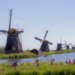 Hollanda'da "Ulusal Değirmen Günü"nde yüzlerce değirmenin kapıları ziyaretçilere açıldı