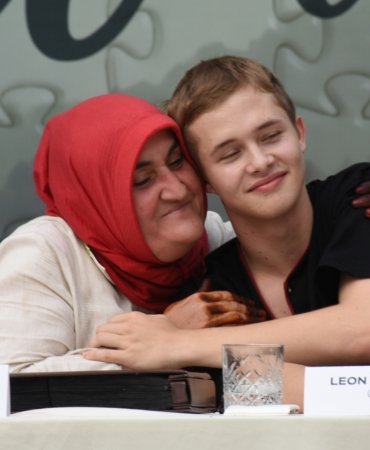 Rus gence kucak açan Gülsüm annenin hikayesi beyaz perdede izleyiciyle buluşacak