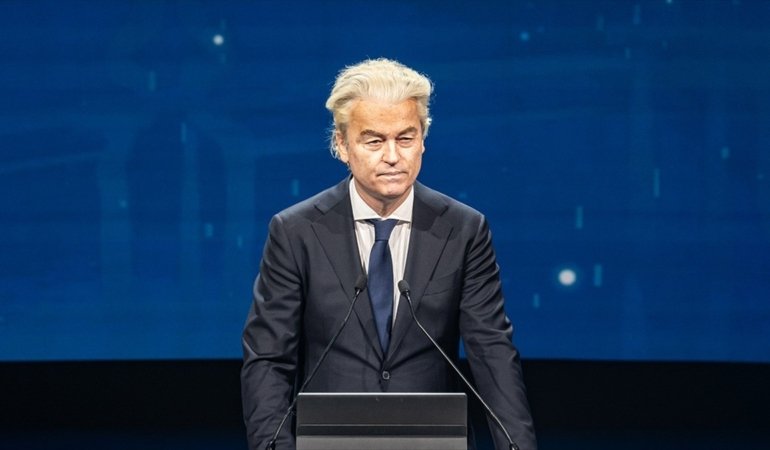 AA-20250603-38169773-38169772-HOLLANDADA_ASIRI_SAGCI_PVVNIN_KOALISYONU_TERK_ETMESIYLE_HUKUMET_DUSTU