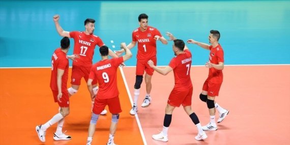 AA-20250609-38229327-38229326-A_MILLI_ERKEK_VOLEYBOL_TAKIMI_MILLETLER_LIGINDE_BU_SENENIN_DAHA_IYI_GECECEGINE_INANIYOR