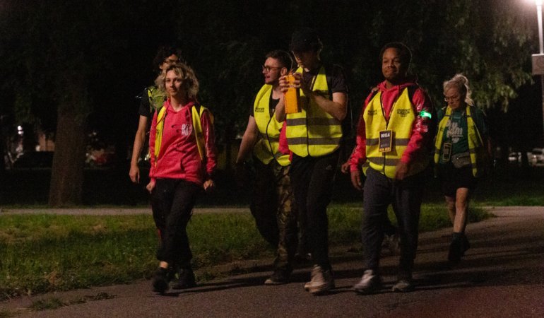 Hollanda'da mültecilere destek için yürüyüş düzenlendi